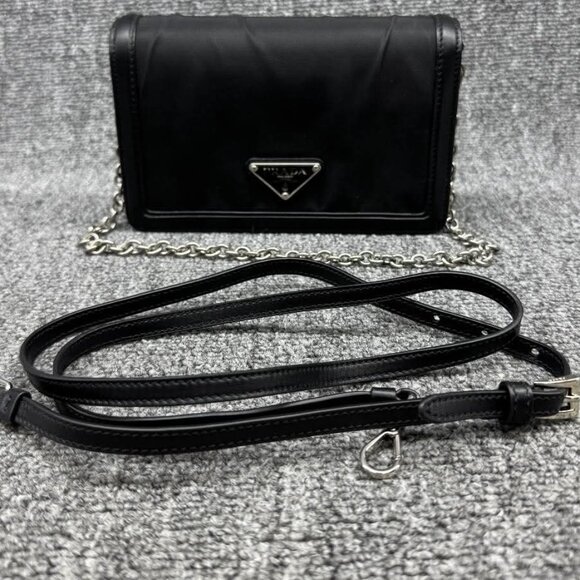 Prada Leather Shoulder Bag 599-081825 - Picture 1 of 13